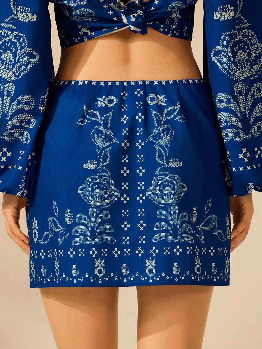 Falda Mini Boho Bordada "Azul Vintage"