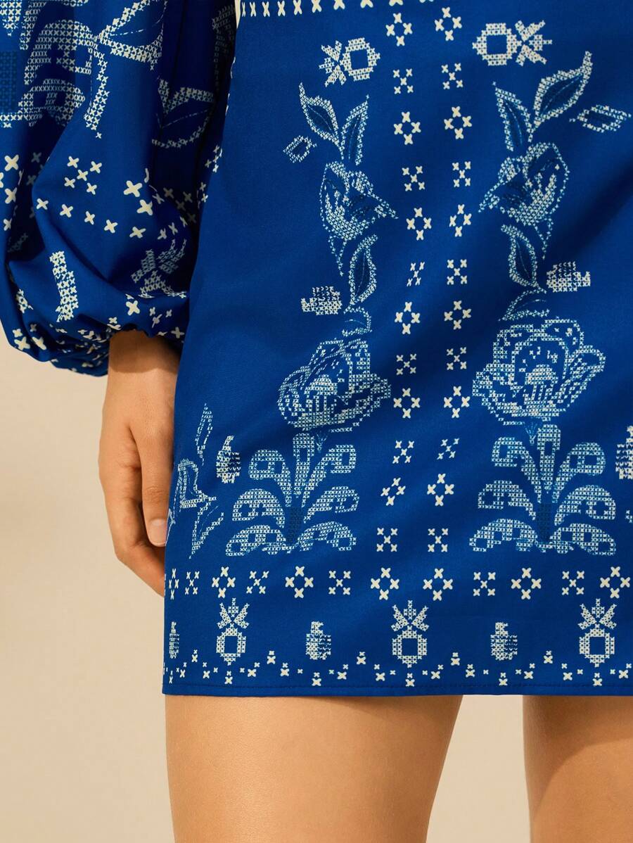 Falda Mini Boho Bordada "Azul Vintage"